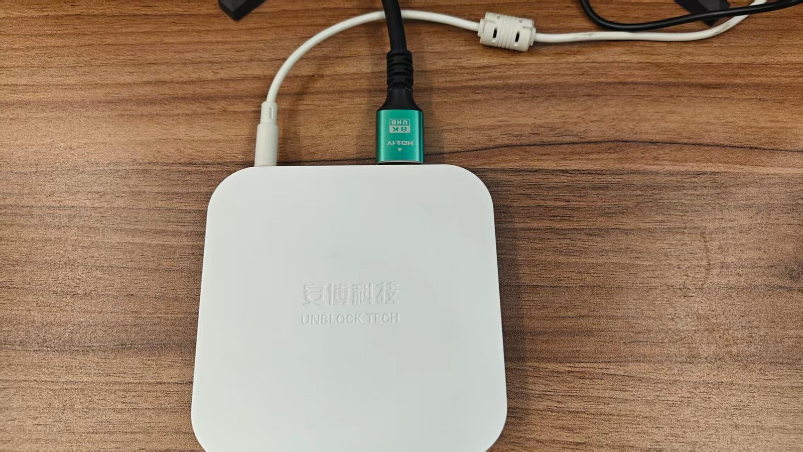安博盒子連接電視圖片