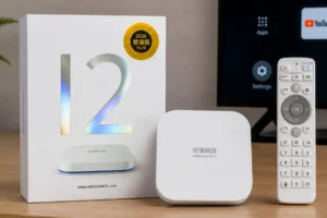 安博盒子 UBOX 12 包裝、主機與遙控器的用戶提供實拍照片